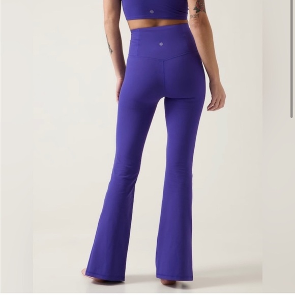 Athleta purple high waist boot/flare front slit yoga pants/leggings Small/ TALL - Picture 2 of 9